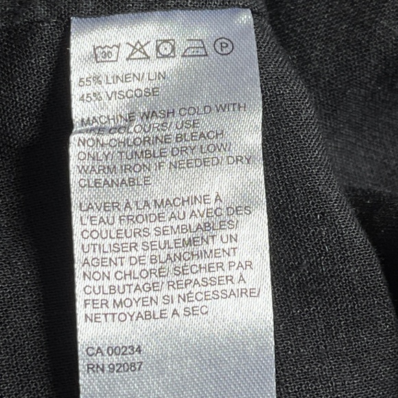Saks Fifth Avenue (M) linen-blend short-sleeve shirt, in black. Like new. - Picture 14 of 14